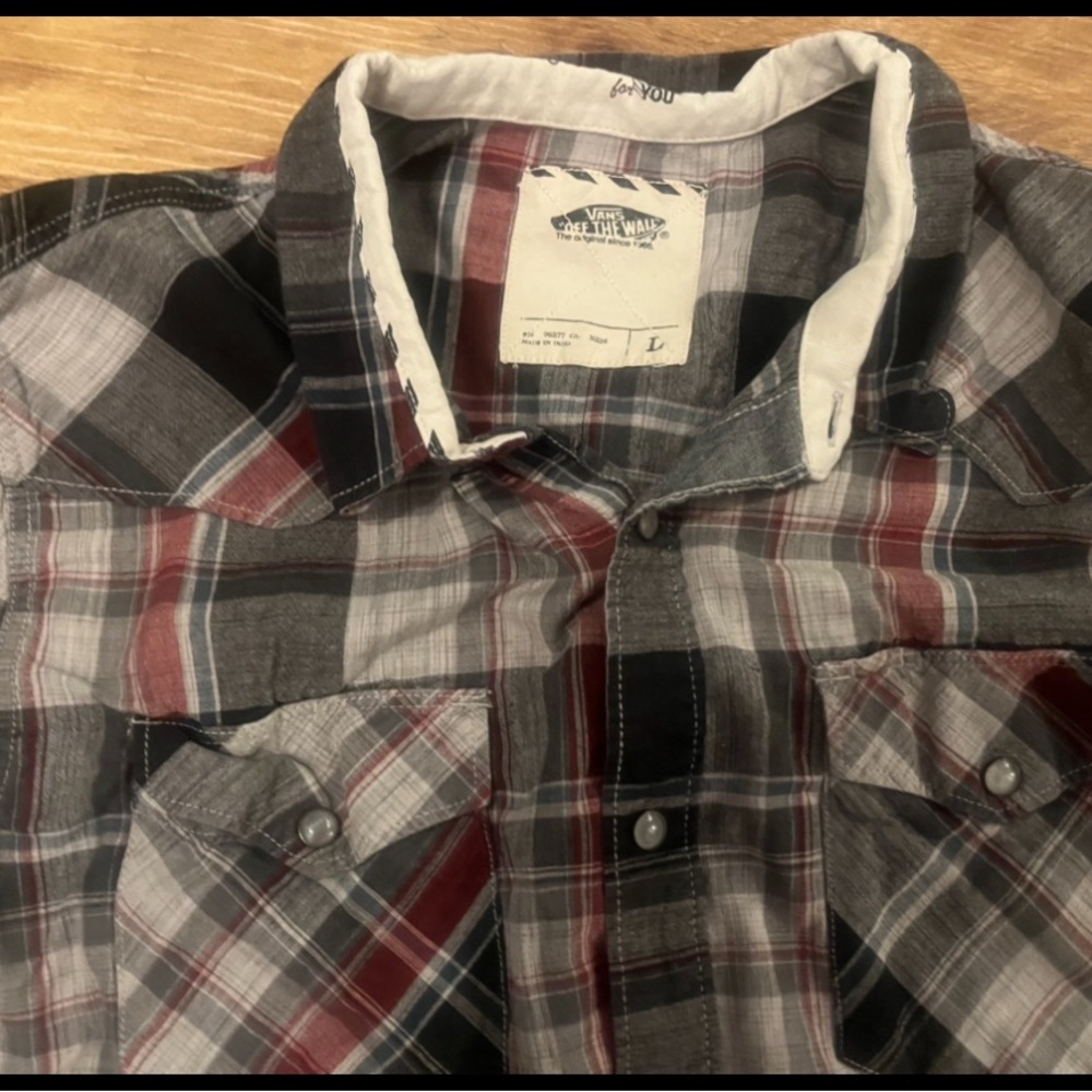 Vans - Plaid Button-Up Shirt - Picture 3 of 4